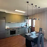 Aeroporto 아파트 Maía